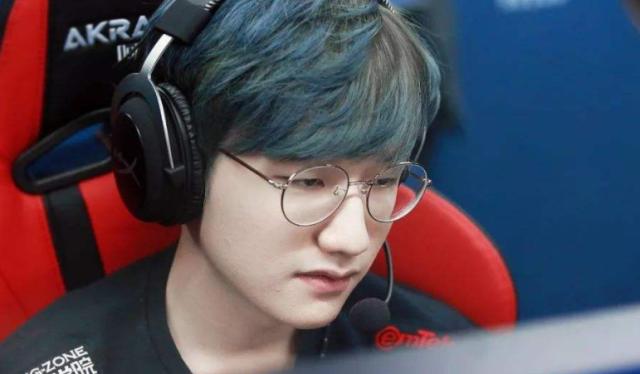 新任主教练 新任主教练