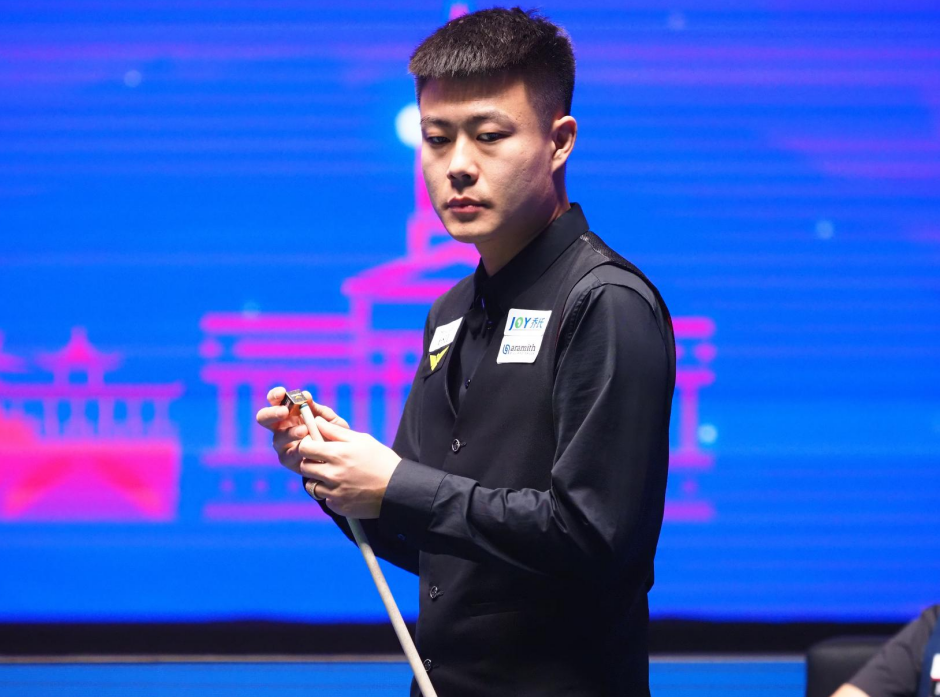 而卢宁则面 而卢宁则面