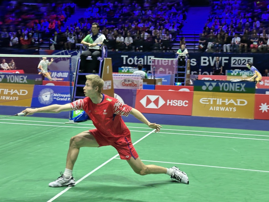 時而過於依 時而過於依