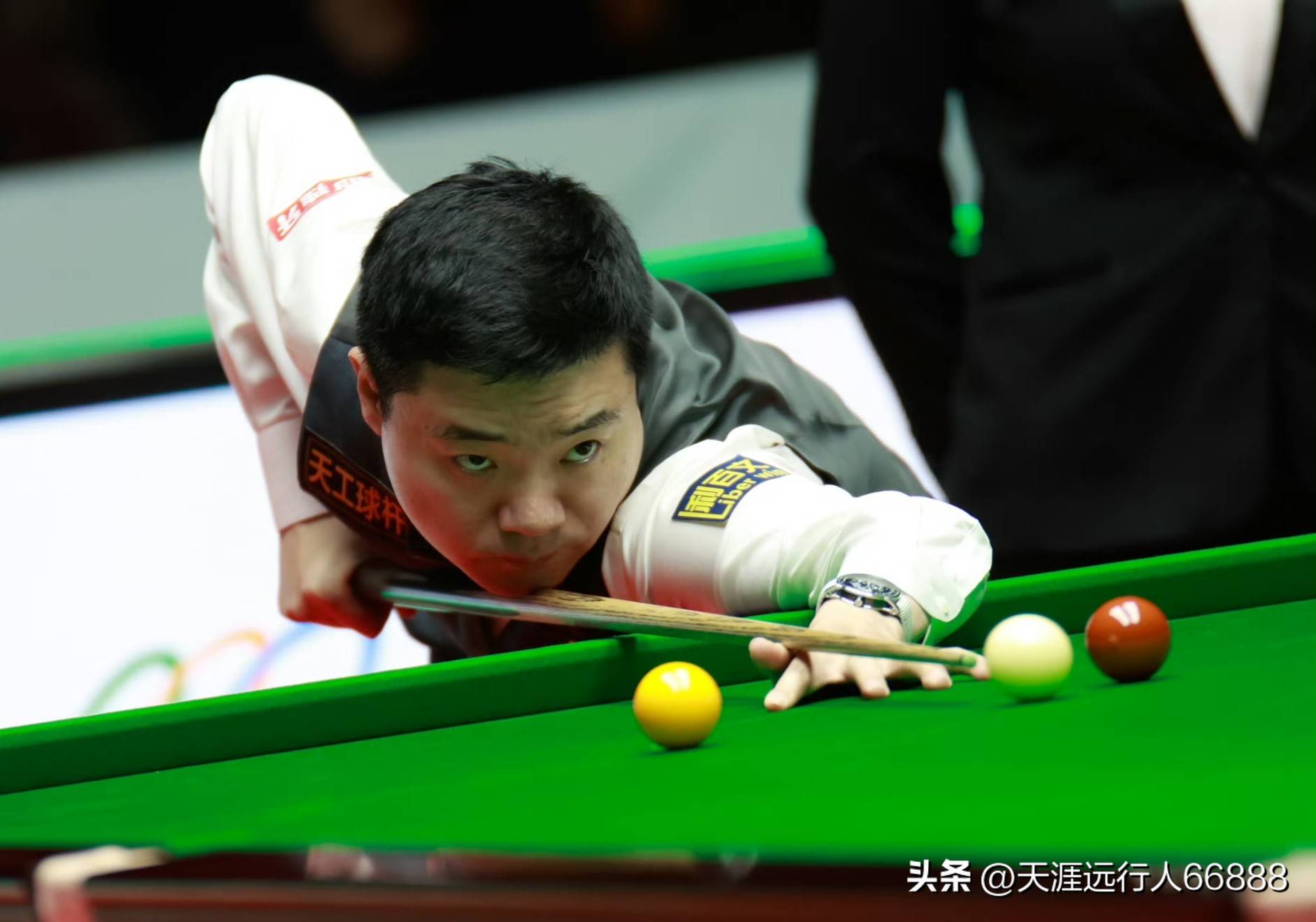 更令人瞩目 更令人瞩目