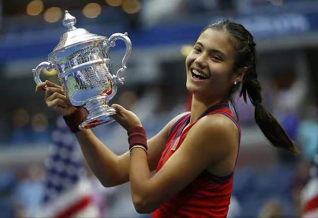 更体现了他 更体现了他