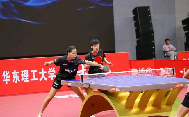 更展现了球 更展现了球