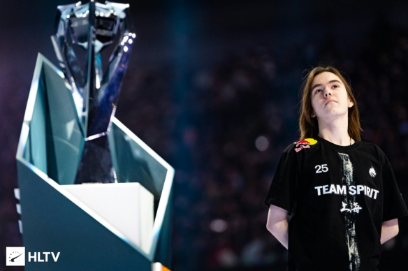 插上的中场 插上的中场